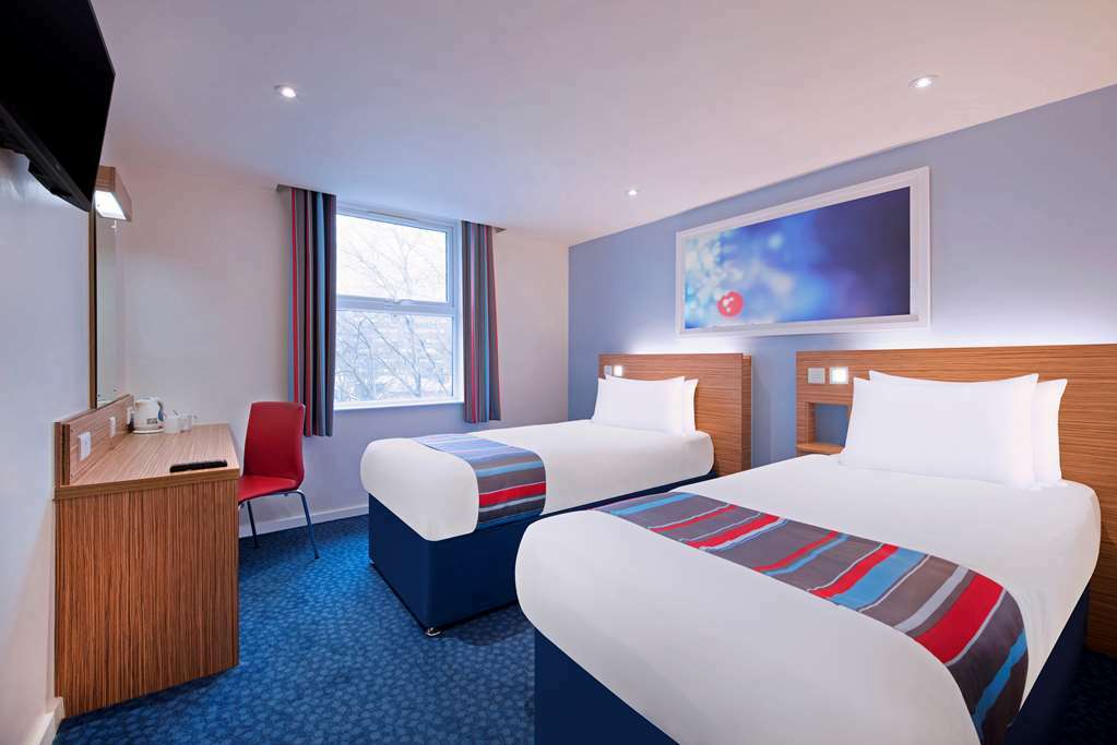 Travelodge Bromsgrove Marlbrook 객실 사진